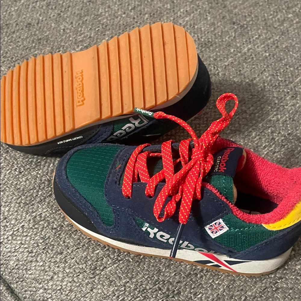 Reebok Kids Concepto Sample 003